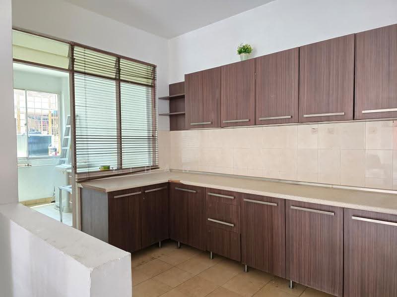 Apartment for Sale at D'shire Villa - Zihan Aziz - Kitchen - PropertyGuru.com.my