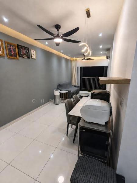Kediaman Servis untuk Dijual di Traders Park - CHEN SENG KONG - Living Room - PropertyGuru.com.my