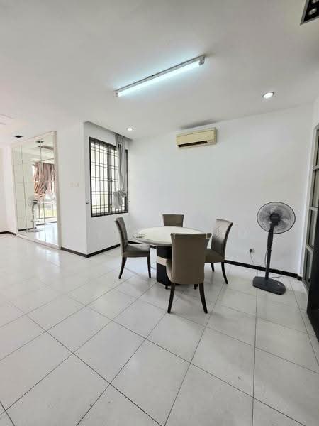 Rumah Teres 2-Tingkat untuk Dijual di Taman Impian Emas (Skudai) - Jeffrey Lim - Dining Room - PropertyGuru.com.my