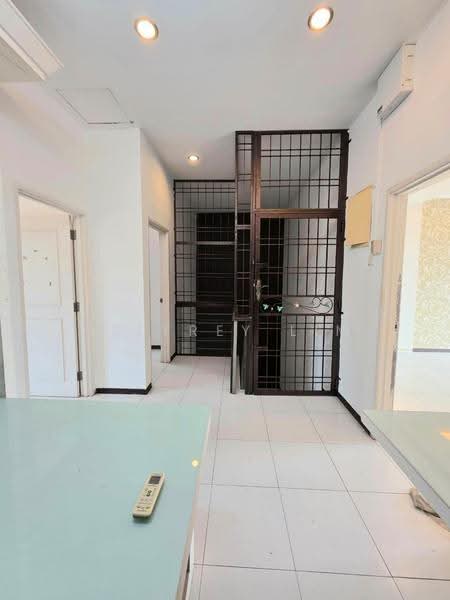 Rumah Teres 2-Tingkat untuk Dijual di Taman Impian Emas (Skudai) - Jeffrey Lim - Entrance - PropertyGuru.com.my