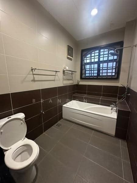 Bungalow House untuk Disewa di Bukit Antarabangsa (Ulu Kelang) - Brandon . - Bathroom - PropertyGuru.com.my