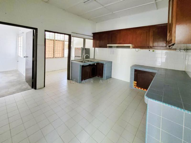 Rumah Berkembar untuk Dijual di Ampang Jaya (Ampang) - Farah Rasul - Kitchen - PropertyGuru.com.my
