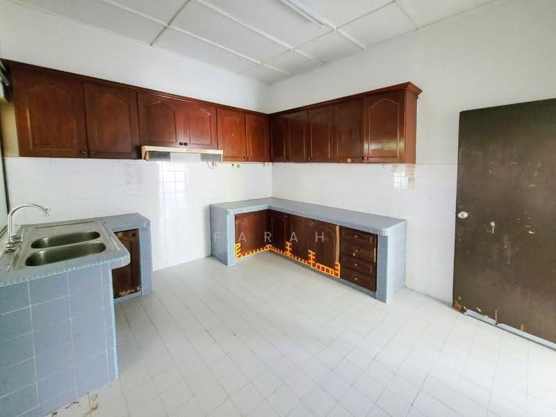 Rumah Berkembar untuk Dijual di Ampang Jaya (Ampang) - Farah Rasul - Kitchen - PropertyGuru.com.my