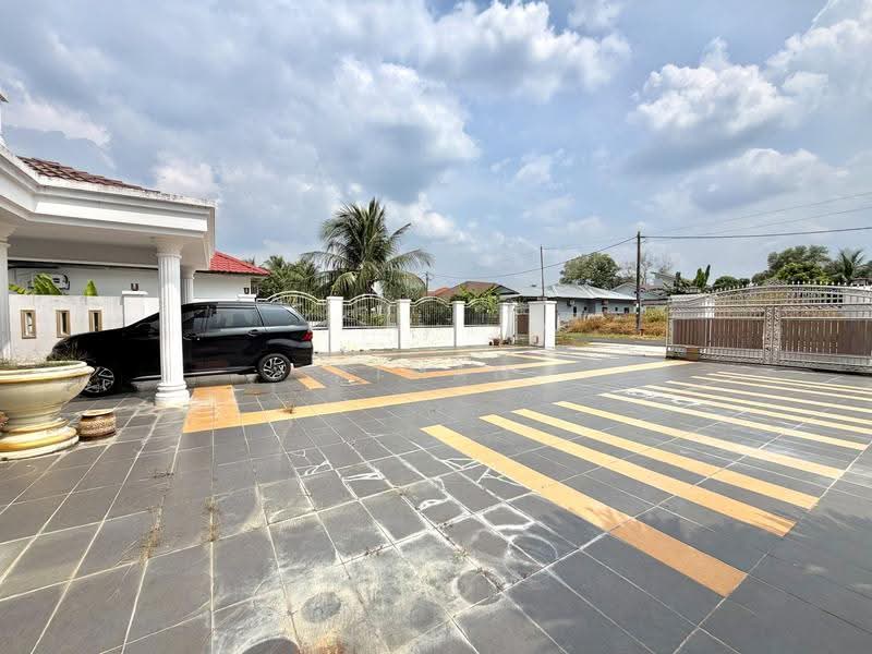Bungalow House for Sale in Kuala Kubu Bharu (Selangor) - AIMAN ZUHDI - Exterior - PropertyGuru.com.my