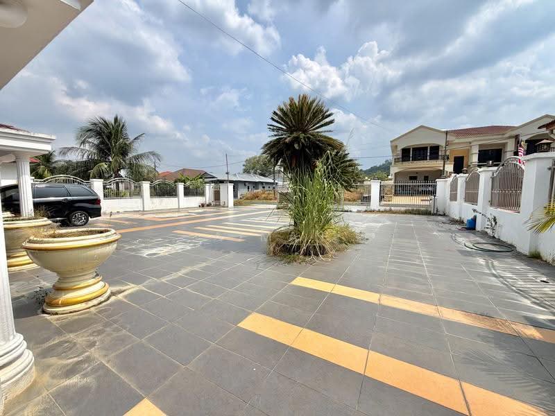 Bungalow House for Sale in Kuala Kubu Bharu (Selangor) - AIMAN ZUHDI - Exterior - PropertyGuru.com.my