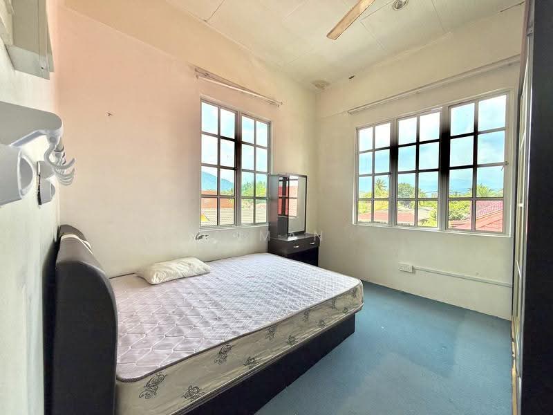 Bungalow House for Sale in Kuala Kubu Bharu (Selangor) - AIMAN ZUHDI - Bedroom - PropertyGuru.com.my