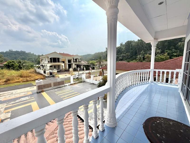 Bungalow House for Sale in Kuala Kubu Bharu (Selangor) - AIMAN ZUHDI - Exterior - PropertyGuru.com.my