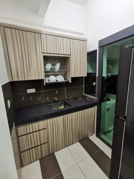 Service Residence for Sale at Maple Residences @ Bandar Bestari Klang - Ethan Chong - Kitchen - PropertyGuru.com.my