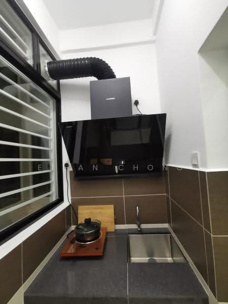 Service Residence for Sale at Maple Residences @ Bandar Bestari Klang - Ethan Chong - Kitchen - PropertyGuru.com.my