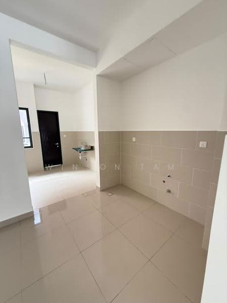 2-storey Terraced House for Sale in Elmina (Shah Alam) - Winson Tam - Kitchen - PropertyGuru.com.my