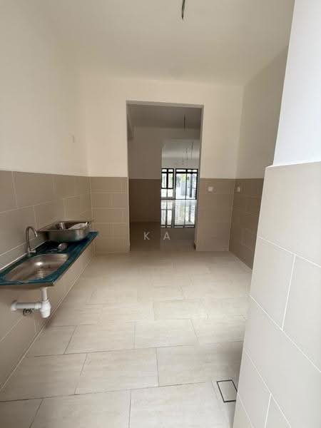 2-storey Terraced House for Sale in Elmina (Shah Alam) - Ka Ee - Kitchen - PropertyGuru.com.my