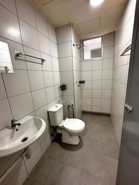 Kediaman Servis untuk Disewa di The Stone - Darren Lye - Bathroom - PropertyGuru.com.my