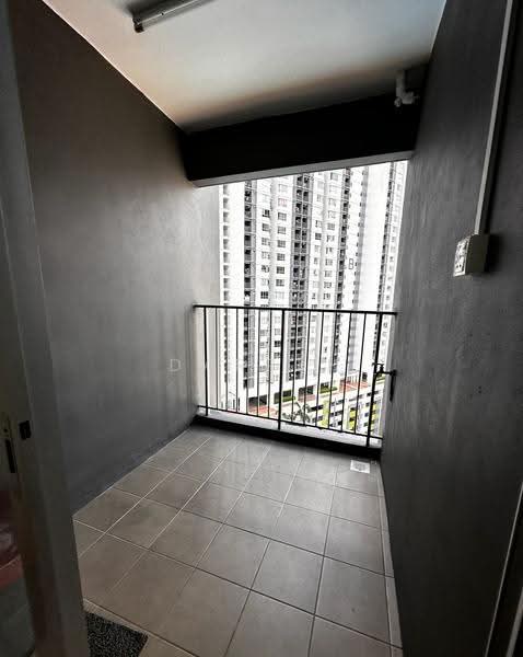 Kediaman Servis untuk Disewa di The Stone - Darren Lye - Balcony - PropertyGuru.com.my