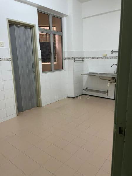 Kondominium untuk Dijual di Impian Heights - John Ng - Kitchen - PropertyGuru.com.my