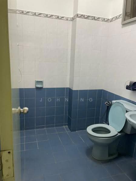 Kondominium untuk Dijual di Impian Heights - John Ng - Bathroom - PropertyGuru.com.my