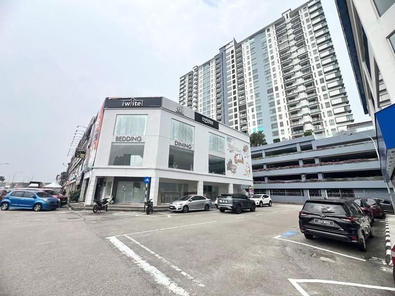 Shop / Office for Sale in Taman Nusa Bestari (Iskandar Puteri (Nusajaya)) - Yik Tat - Exterior - PropertyGuru.com.my
