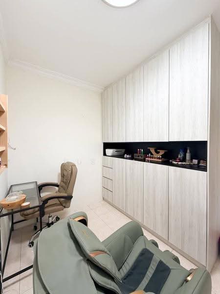 2-storey Terraced House for Sale in Taman Universiti (Bangi) - Rushdan Sahar - Study - PropertyGuru.com.my