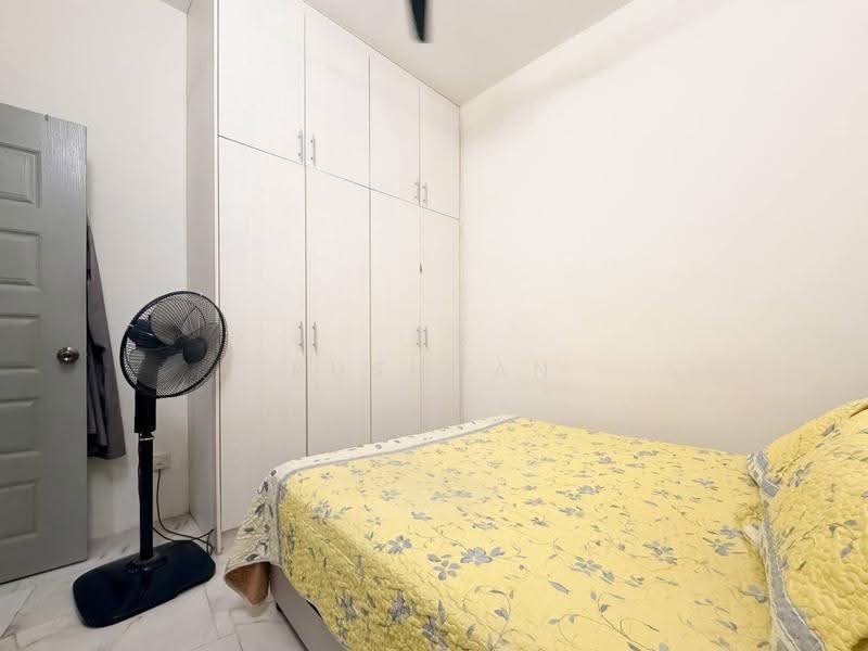2-storey Terraced House for Sale in Taman Universiti (Bangi) - Rushdan Sahar - Bedroom - PropertyGuru.com.my