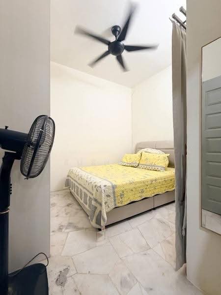 2-storey Terraced House for Sale in Taman Universiti (Bangi) - Rushdan Sahar - Bedroom - PropertyGuru.com.my