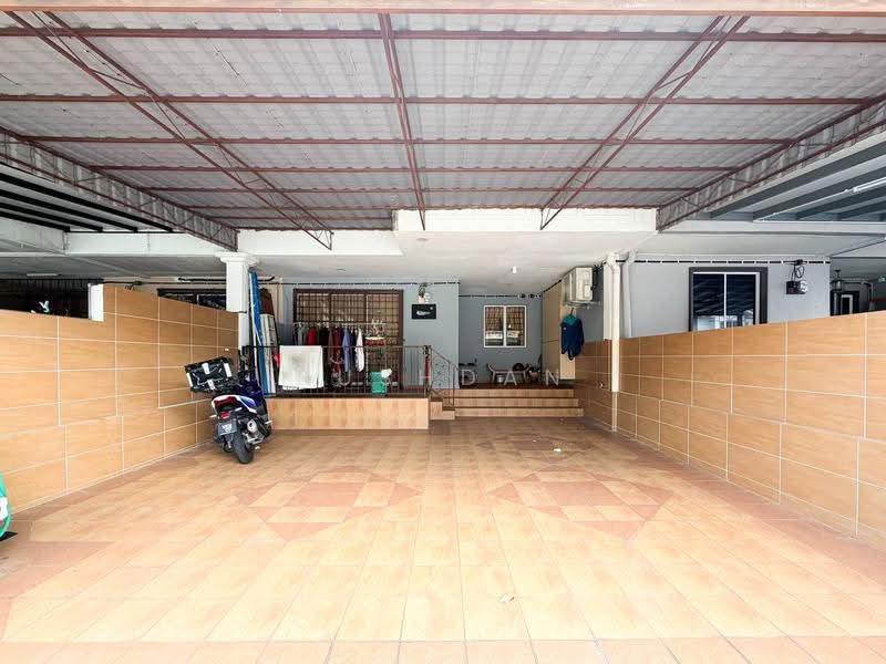 2-storey Terraced House for Sale in Taman Universiti (Bangi) - Rushdan Sahar - Exterior - PropertyGuru.com.my
