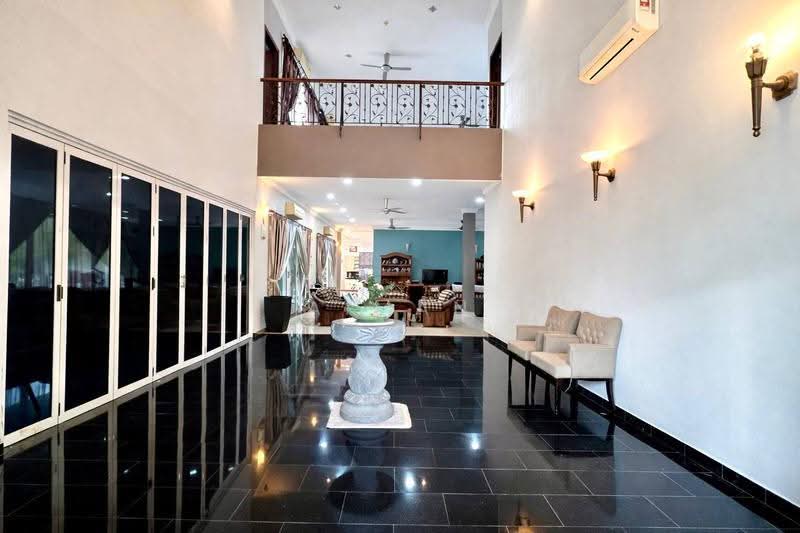 Bungalow House for Sale in Country Heights (Kajang) - AIMAN ZUHDI - Lobby - PropertyGuru.com.my