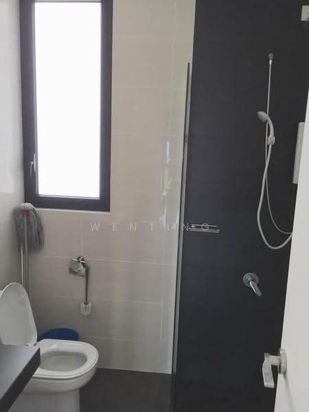 Kediaman Servis untuk Dijual di Eco Nest - Wenting Lee - Bathroom - PropertyGuru.com.my