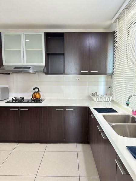 Apartment for Rent at Molek Pine 3 - Wenting Lee - Kitchen - PropertyGuru.com.my