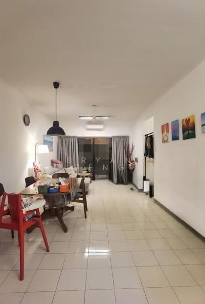 Kondominium untuk Dijual di Pelangi Utama - Bryan Peng - Living Room - PropertyGuru.com.my