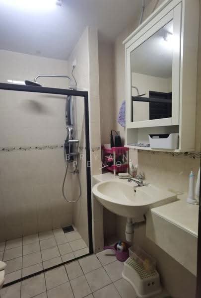 Kondominium untuk Dijual di Pelangi Utama - Bryan Peng - Bathroom - PropertyGuru.com.my