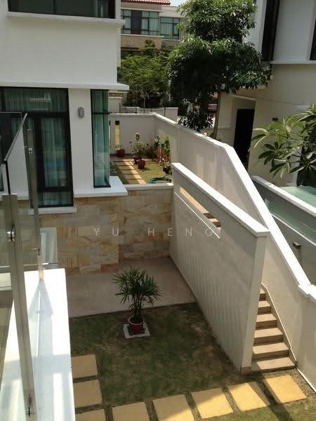 Bungalow House for Rent in Puchong (Selangor) - Yu Heng Chong - Exterior - PropertyGuru.com.my