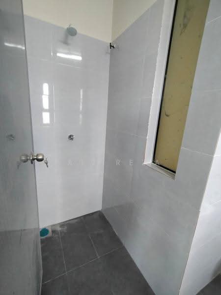 Rumah Teres 2-Tingkat untuk Dijual di Nilai Impian (Nilai) - FAIZ REZA - Bathroom - PropertyGuru.com.my