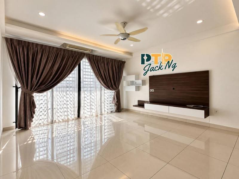 Kondominium untuk Dijual di Wellesley Residences - Jack Ng - Living Room - PropertyGuru.com.my