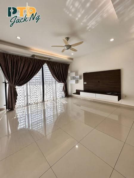 Kondominium untuk Dijual di Wellesley Residences - Jack Ng - Living Room - PropertyGuru.com.my