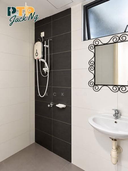 Kondominium untuk Dijual di Wellesley Residences - Jack Ng - Bathroom - PropertyGuru.com.my