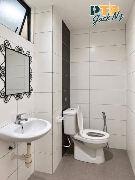 Kondominium untuk Dijual di Wellesley Residences - Jack Ng - Bathroom - PropertyGuru.com.my