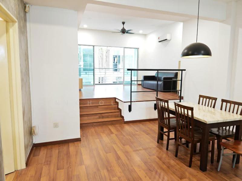 Rumah Bandar untuk Disewa di Seri Kembangan (Selangor) - Nicholas Lew - Living Room - PropertyGuru.com.my