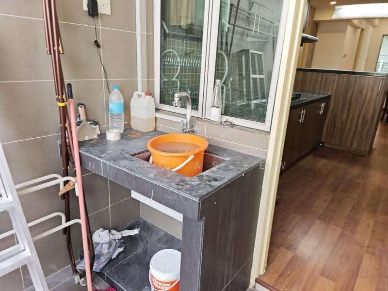 Rumah Bandar untuk Disewa di Seri Kembangan (Selangor) - Nicholas Lew - Kitchen - PropertyGuru.com.my