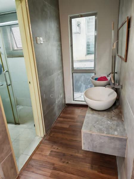 Rumah Bandar untuk Disewa di Seri Kembangan (Selangor) - Nicholas Lew - Bathroom - PropertyGuru.com.my