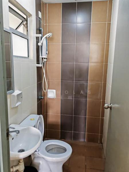Kondominium untuk Dijual di Mutiara Residence - Nicholas Lew - Bathroom - PropertyGuru.com.my