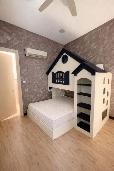 Semi-Detached House for Sale in Taman Bukit Serdang (Seri Kembangan) - Nicholas Lew - Bedroom - PropertyGuru.com.my