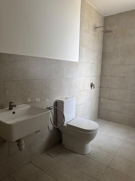 Condominium for Rent at Mahkota Valley @ Indera Mahkota - Amanda Lee - Bathroom - PropertyGuru.com.my