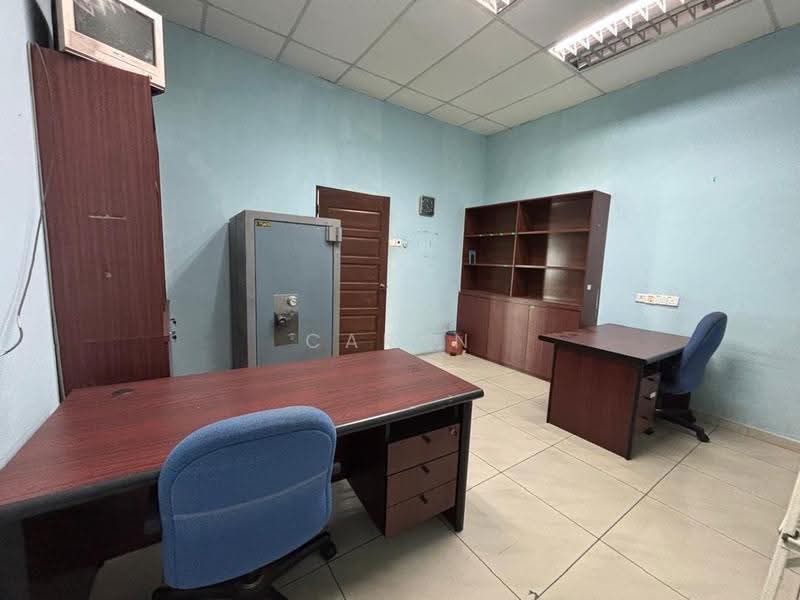 Detached Factory for Sale in Taman Desa Cemerlang (Ulu Tiram) - Caryn Ter - Interior - PropertyGuru.com.my