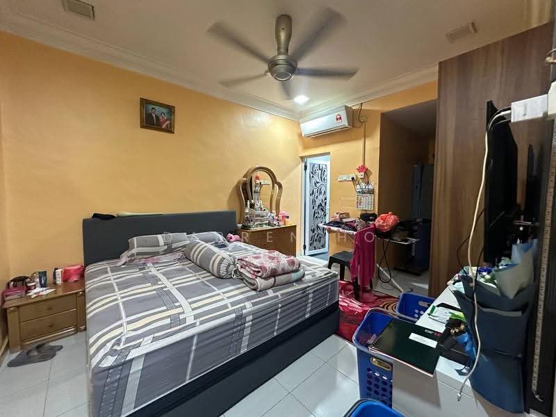Rumah Teres 1-Tingkat untuk Dijual di Bandar Selesa Jaya (Skudai) - Darren Ho - Bedroom - PropertyGuru.com.my