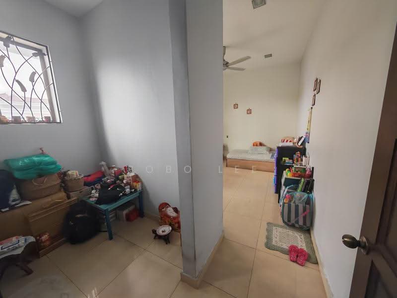 Bungalow House for Sale in Taman Overseas Union (Taman Oug) (Jalan Klang Lama (Old Klang Road)) - Bobo Lee - Bedroom - PropertyGuru.com.my