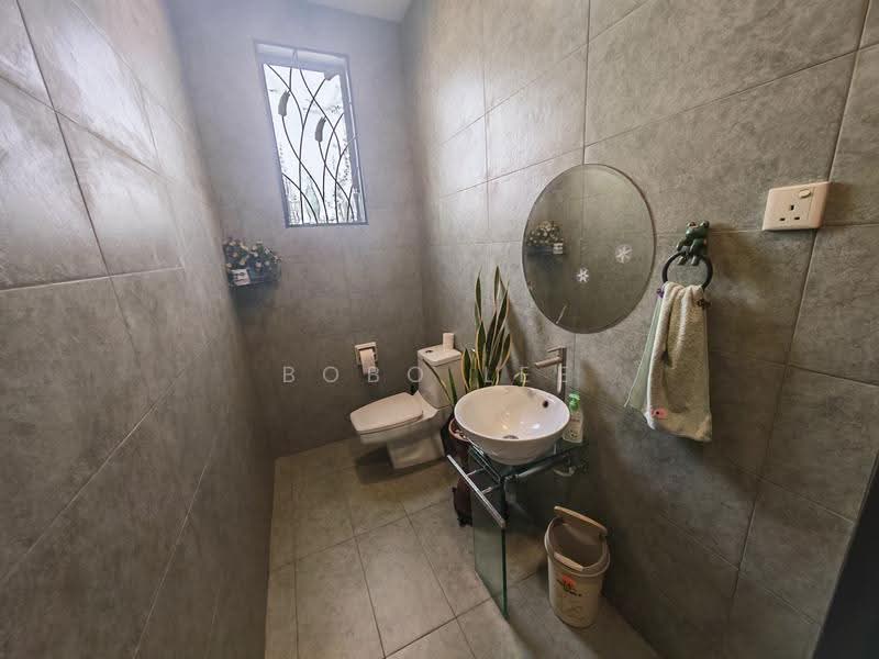 Bungalow House for Sale in Taman Overseas Union (Taman Oug) (Jalan Klang Lama (Old Klang Road)) - Bobo Lee - Bathroom - PropertyGuru.com.my