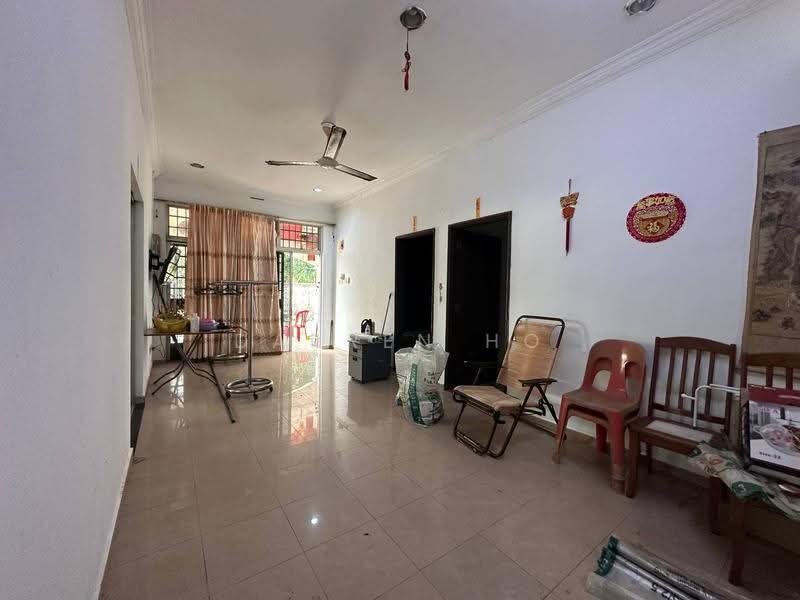 Rumah Teres 1-Tingkat untuk Dijual di Bandar Selesa Jaya (Skudai) - Darren Ho - Living Room - PropertyGuru.com.my