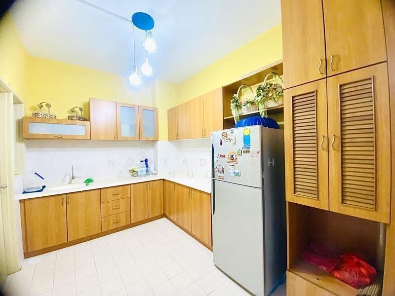 2-storey Terraced House for Sale in Setia Impian (Setia Alam) - NORFADILAH ZAINUDDIN - Kitchen - PropertyGuru.com.my
