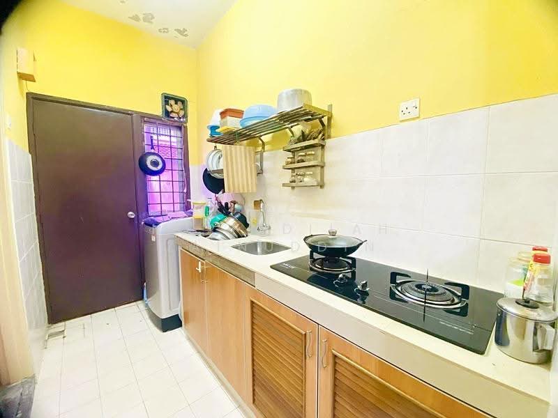 2-storey Terraced House for Sale in Setia Impian (Setia Alam) - NORFADILAH ZAINUDDIN - Kitchen - PropertyGuru.com.my