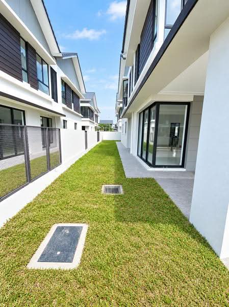 Semi-Detached House for Sale in Elmina (Shah Alam) - Lucas Loh - Exterior - PropertyGuru.com.my
