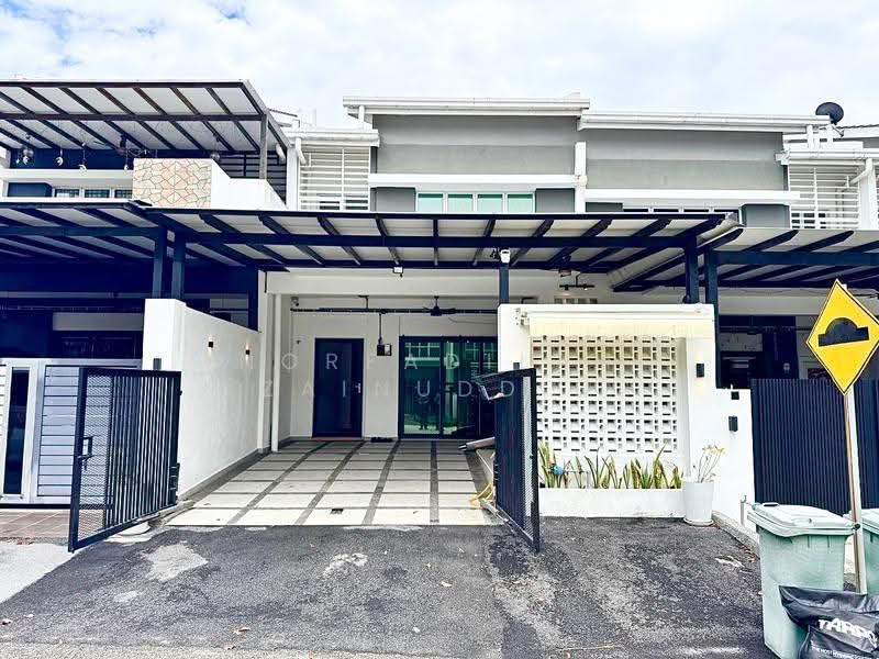 Rumah Teres 2-Tingkat untuk Dijual di Bukit Rahman Putra (Sungai Buloh) - NORFADILAH ZAINUDDIN - Exterior - PropertyGuru.com.my